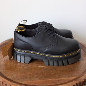 NWT Dr. Martens Audrick Nappa Leather Platform Shoes Black Size W 8